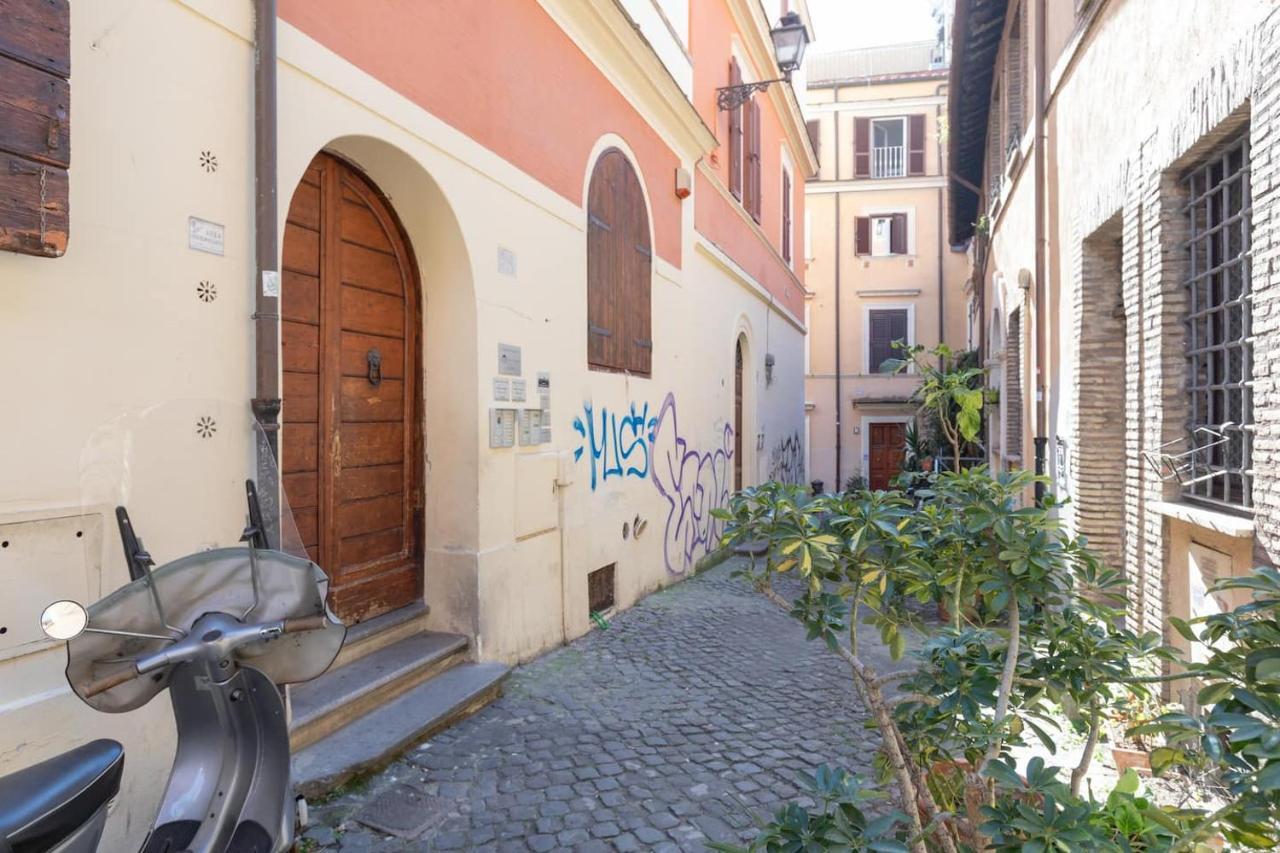 Nostromondo Ciancaleoni Palace Buitenkant foto