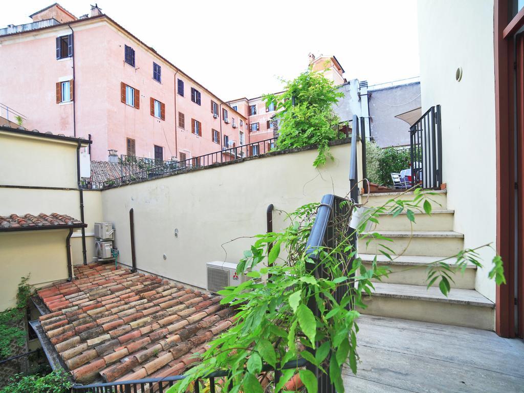 Nostromondo Ciancaleoni Palace Buitenkant foto