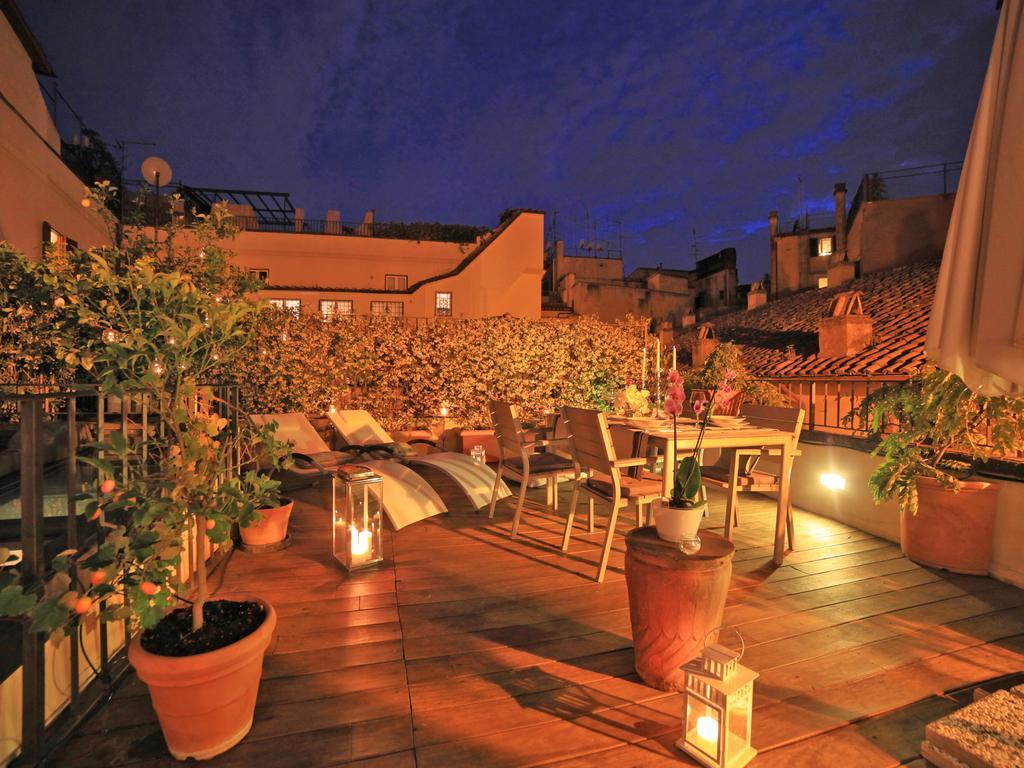 Nostromondo Ciancaleoni Palace Buitenkant foto